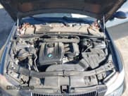 ✅ 2008 BMW 3 Series 328xi • VIN: WBAVC73548KP38409 • Lot: 43697062. Wystawiony na IAAI z przebiegiem 154 812 mil. Bezpłatny archiwum sprzedaży aukcyjnych z USA i szczegółowy raport historii pojazdu na DreamBid. Zdjęcie 10.