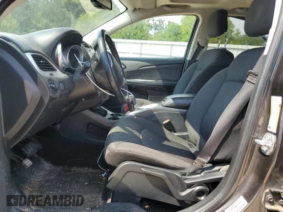 ✅ 2017 Dodge Journey Crossroad Plus • VIN: 3C4PDCGB3HT552165 • Lot: 69402875. Listed on Copart with 126,435 mi. Free auction sales archive from the USA and detailed vehicle history report at DreamBid. Image 7.