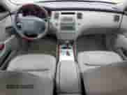 ✅ 2007 Hyundai Azera SE • VIN: KMHFC46FX7A240385 • Лот: 60710185. Размещён на Copart с пробегом 133 626 миль миль. Получите бесплатный доступ к архиву аукционных продаж из США и посмотрите подробный отчёт об истории автомобиля на DreamBid. Изображение 8.