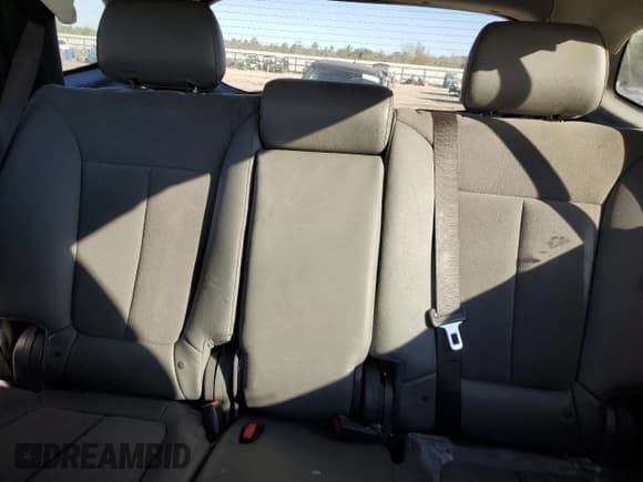 ✅ 2011 Hyundai Santa Fe Limited • VIN: 5XYZHDAG5BG042504 • Lot: 41623455. Listed on Copart with 144,213 mi. Free auction sales archive from the USA and detailed vehicle history report at DreamBid. Image 10.