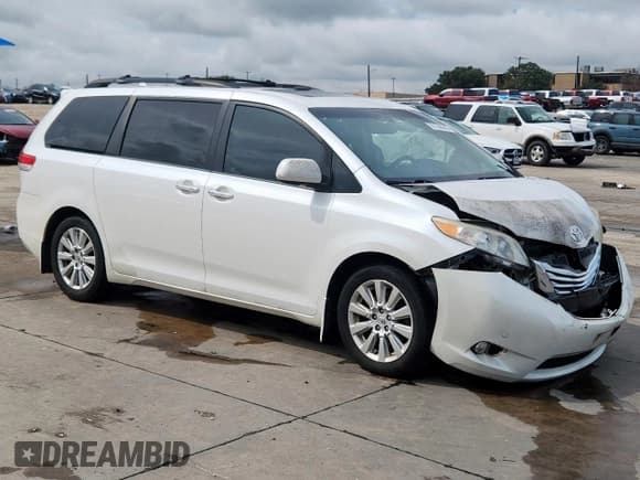 ✅ 2012 Toyota Sienna XLE AAS • VIN: 5TDYK3DC7CS229506 • Lot: 81596045. Wystawiony na Copart z przebiegiem 145 694 mil. Bezpłatny archiwum sprzedaży aukcyjnych z USA i szczegółowy raport historii pojazdu na DreamBid. Zdjęcie 4.