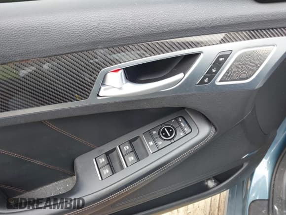 ✅ 2018 Genesis G80 Sport • VIN: KMHGN4JB6JU222877 • Лот: 41364724. Опубликован ранее на IAAI с пробегом 133 550 миль. Бесплатный доступ к архиву аукционных продаж из США и подробный отчёт об истории автомобиля на DreamBid. Изображение 21.