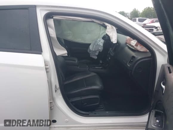 ✅ 2016 Dodge Charger R/T • VIN: 2C3CDXCT2GH129707 • Lot: 42152261. Wystawiony na IAAI z przebiegiem 130 609 mil. Bezpłatny archiwum sprzedaży aukcyjnych z USA i szczegółowy raport historii pojazdu na DreamBid. Zdjęcie 5.