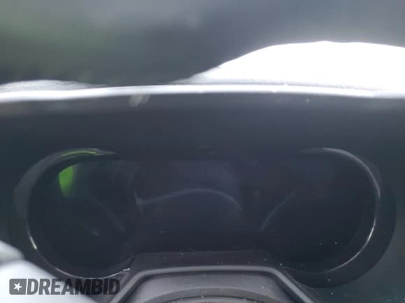 ✅ 2024 Dodge Hornet R/T • VIN: ZACPDFCW8R3A27368 • Lot: 86815785. Wystawiony na Copart z przebiegiem Nie podano. Bezpłatny archiwum sprzedaży aukcyjnych z USA i szczegółowy raport historii pojazdu na DreamBid. Zdjęcie 9.