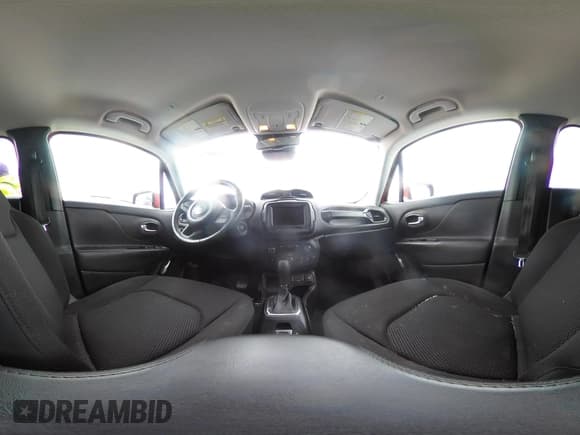 ✅ 2018 Jeep Renegade Latitude • VIN: ZACCJABB6JPH97400 • Lot: 41588794. Wystawiony na IAAI z przebiegiem 63 647 mil. Bezpłatny archiwum sprzedaży aukcyjnych z USA i szczegółowy raport historii pojazdu na DreamBid. Zdjęcie 19.