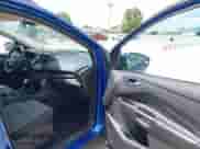 2018 Ford Escape SE z VIN 1FMCU9GD9JUA71170, wystawiony jako IAAI lot #42573258 z przebiegiem 102 170 mil mil oraz . Historia ofert i sprzedaży dostępna na DreamBid. Obrazek 5.