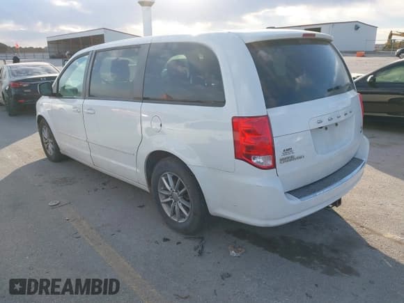 ✅ 2014 Dodge Grand Caravan R/T • VIN: 2C4RDGEG1ER316708 • Lot: 43620881. Listed on IAAI with 196,481 mi. Free auction sales archive from the USA and detailed vehicle history report at DreamBid. Image 3.
