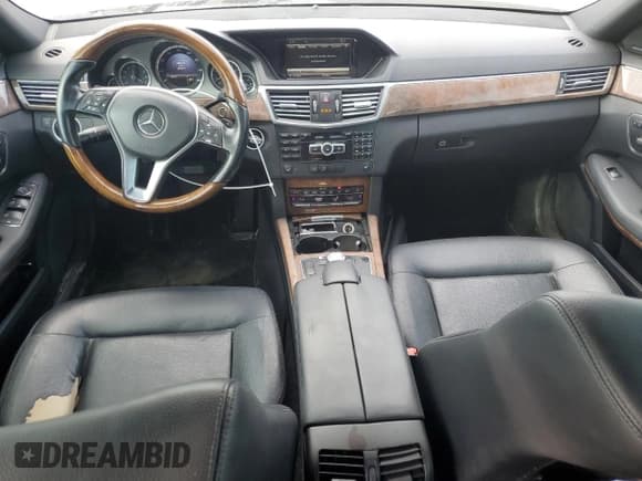✅ 2013 Mercedes-Benz E 350 Sport • VIN: WDDHF8JB8DA716716 • Lot: 86817125. Listed on Copart with 203,672 mi. Free auction sales archive from the USA and detailed vehicle history report at DreamBid. Image 8.