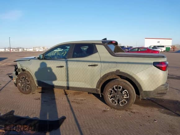 2023 Hyundai Santa Cruz SE with VIN 5NTJA4AE5PH076749, listed as a IAAI auction lot 41279079 with 23,530 mi miles and . Bid and sale history available at DreamBid. Image 15.