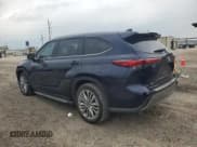 ✅ 2023 Toyota Highlander Hybrid Platinum • VIN: 5TDFARAH1PS523955 • Lot: 51680444. Wystawiony na Copart z przebiegiem 16 282 mil. Bezpłatny archiwum sprzedaży aukcyjnych z USA i szczegółowy raport historii pojazdu na DreamBid. Zdjęcie 2.