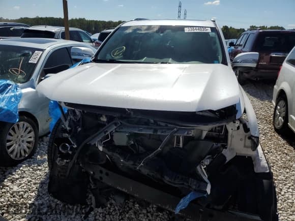 ✅ 2017 Lexus GX 460 • VIN: JTJJM7FX2H5152654 • Лот: 83844035. Опубликован ранее на Copart с пробегом Не указан. Бесплатный доступ к архиву аукционных продаж из США и подробный отчёт об истории автомобиля на DreamBid. Изображение 5.