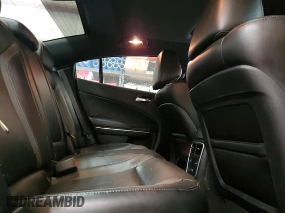 ✅ 2022 Dodge Charger SXT • VIN: 2C3CDXBG4NH118984 • Лот: 87481705. Опубликован ранее на Copart с пробегом 85 243 миль. Бесплатный доступ к архиву аукционных продаж из США и подробный отчёт об истории автомобиля на DreamBid. Изображение 10.