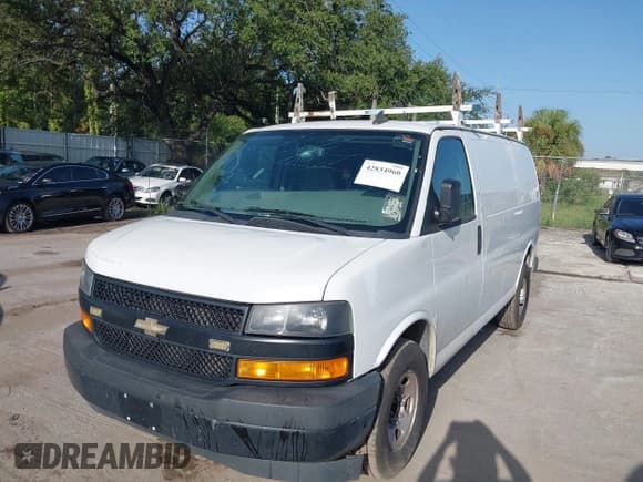 ✅ 2018 Chevrolet Express Cargo • VIN: 1GCWGAFP5J1221010 • Lot: 42834960. Listed on IAAI with 186,402 mi. Free auction sales archive from the USA and detailed vehicle history report at DreamBid. Image 6.