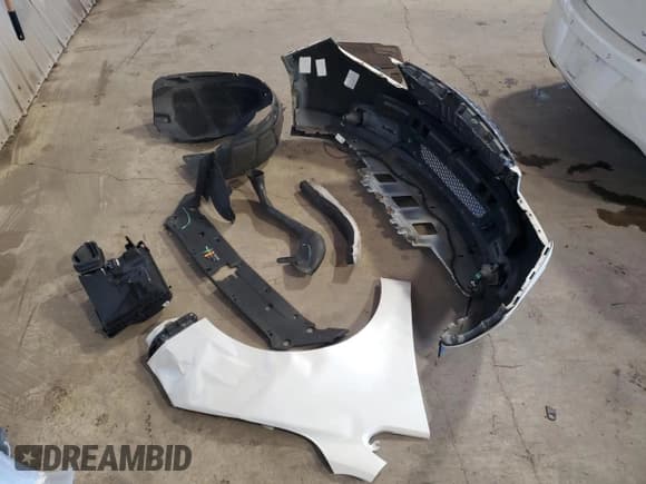 ✅ 2014 Buick Verano Group • VIN: 1G4PS5SK4E4212187 • Лот: 86796635. Опубликован ранее на Copart с пробегом 81 337 миль. Бесплатный доступ к архиву аукционных продаж из США и подробный отчёт об истории автомобиля на DreamBid. Изображение 12.