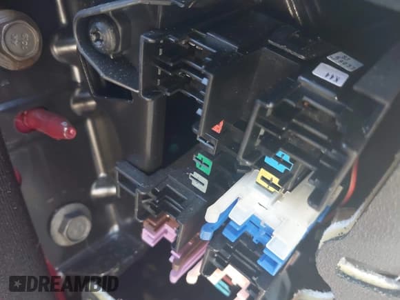 ✅ 2008 Mercedes-Benz SLK 280 • VIN: WDBWK54F28F183800 • Lot: 40371974. Wystawiony na IAAI z przebiegiem Nie podano. Bezpłatny archiwum sprzedaży aukcyjnych z USA i szczegółowy raport historii pojazdu na DreamBid. Zdjęcie 17.