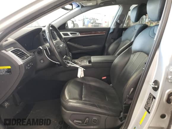 ✅ 2015 Hyundai Genesis 3.8L • VIN: KMHGN4JE7FU037335 • Lot: 81297664. Wystawiony na Copart z przebiegiem 167 623 mil. Bezpłatny archiwum sprzedaży aukcyjnych z USA i szczegółowy raport historii pojazdu na DreamBid. Zdjęcie 7.