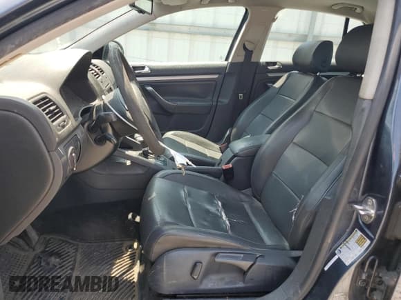 ✅ 2005 Volkswagen Jetta 2.5L • VIN: 3VWSF71K75M631829 • Lot: 60106015. Listed on Copart with 212,408 mi. Free auction sales archive from the USA and detailed vehicle history report at DreamBid. Image 7.