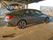 ✅ 2025 Hyundai Elantra SEL Convenience • VIN: KMHLS4DG7SU004950 • Lot: 95541695. Wystawiony na Copart z przebiegiem 7 886 mil. Bezpłatny archiwum sprzedaży aukcyjnych z USA i szczegółowy raport historii pojazdu na DreamBid. Zdjęcie 3.