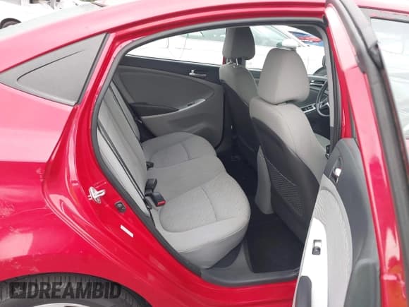 ✅ 2013 Hyundai Accent GLS • VIN: KMHCU4AE7DU479496 • Лот: 43316726. Опубликован ранее на IAAI с пробегом 122 688 миль. Бесплатный доступ к архиву аукционных продаж из США и подробный отчёт об истории автомобиля на DreamBid. Изображение 8.