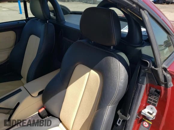 ✅ 2001 Mercedes-Benz SLK 230/320 • VIN: WDBKK65F41F197285 • Lot: 65163685. Wystawiony na Copart z przebiegiem 81 450 mil. Bezpłatny archiwum sprzedaży aukcyjnych z USA i szczegółowy raport historii pojazdu na DreamBid. Zdjęcie 10.