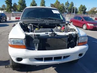 ✅ 2001 Dodge Dakota Sport • VIN: 1B7HG2AN01S240837 • Lot: 43564974. Wystawiony na IAAI z przebiegiem 178 538 mil. Bezpłatny archiwum sprzedaży aukcyjnych z USA i szczegółowy raport historii pojazdu na DreamBid. Zdjęcie 6.