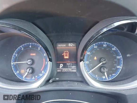 ✅ 2016 Toyota Corolla L • VIN: 5YFBURHE6GP472768 • Lot: 43473471. Listed on IAAI with 200,176 mi. Free auction sales archive from the USA and detailed vehicle history report at DreamBid. Image 7.