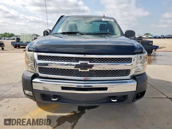 ✅ 2013 Chevrolet Silverado 1500 • VIN: 1GCNKSEA8DZ171335 • Lot: 53523625. Wystawiony na Copart z przebiegiem 83 664 mil. Bezpłatny archiwum sprzedaży aukcyjnych z USA i szczegółowy raport historii pojazdu na DreamBid. Zdjęcie 5.