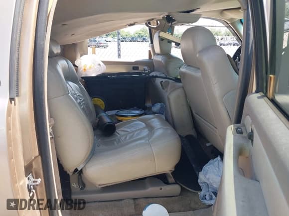 ✅ 2001 Chevrolet Suburban LS • VIN: 3GNEC16T91G173749 • Лот: 42845537. Опубликован ранее на IAAI с пробегом 120 715 миль. Бесплатный доступ к архиву аукционных продаж из США и подробный отчёт об истории автомобиля на DreamBid. Изображение 8.