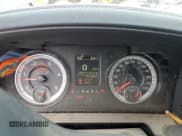 ✅ 2018 Ram 2500 Big Horn • VIN: 3C6UR5ML1JG133427 • Lot: 56129415. Wystawiony na Copart z przebiegiem 98 183 mil. Bezpłatny archiwum sprzedaży aukcyjnych z USA i szczegółowy raport historii pojazdu na DreamBid. Zdjęcie 9.