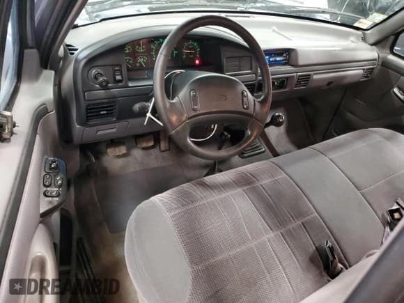 ✅ 1997 Ford F-250 • VIN: 1FTHX26G6VEA22433 • Lot: 82139055. Wystawiony na Copart z przebiegiem 108 838 mil. Bezpłatny archiwum sprzedaży aukcyjnych z USA i szczegółowy raport historii pojazdu na DreamBid. Zdjęcie 8.