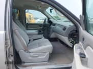 ✅ 2009 Chevrolet Suburban LS • VIN: 1GNFC16029R201204 • Lot: 42855407. Listed on IAAI with 220,289 mi. Free auction sales archive from the USA and detailed vehicle history report at DreamBid. Image 5.