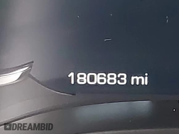 ✅ 2018 Cadillac Escalade ESV Luxury • VIN: 1GYS4HKJ9JR104401 • Lot: 41722741. Listed on IAAI with 180,683 mi. Free auction sales archive from the USA and detailed vehicle history report at DreamBid. Image 15.