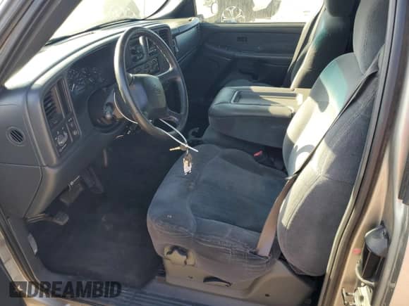 2002 Chevrolet Silverado 1500 with VIN 1GCEC19T92E160531, listed as a Copart auction lot 80475905 with 116,081 mi miles and Salvage title. Bid and sale history available at DreamBid. Image 7.