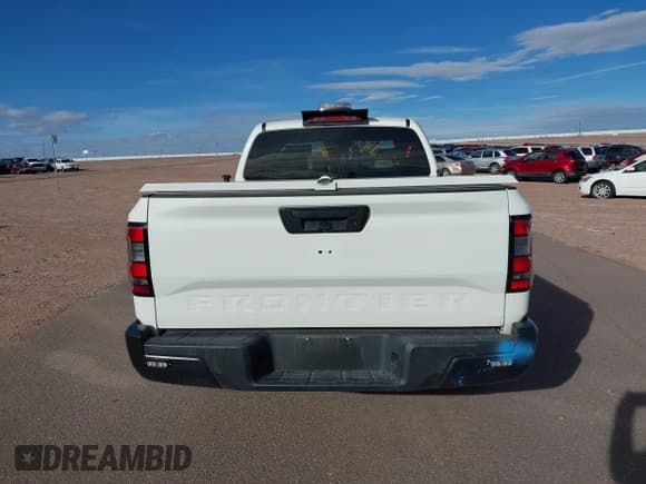 ✅ 2024 Nissan Frontier S • VIN: 1N6ED1CL1RN652080 • Lot: 43739958. Listed on IAAI with 14,055 mi. Free auction sales archive from the USA and detailed vehicle history report at DreamBid. Image 17.