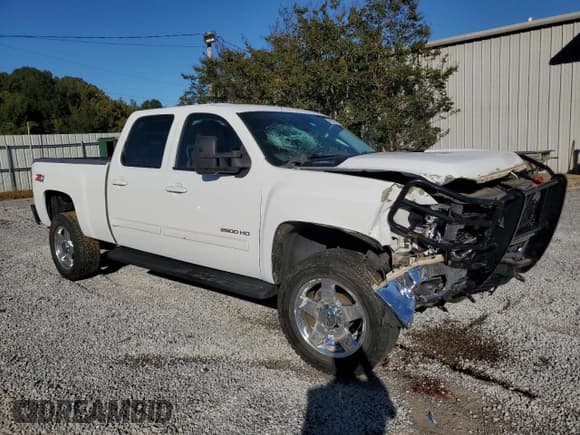 ✅ 2011 Chevrolet Silverado 2500HD LTZ • VIN: 1GC1KYEG7BF102592 • Lot: 89532495. Listed on Copart with 160,428 mi. Free auction sales archive from the USA and detailed vehicle history report at DreamBid. Image 4.