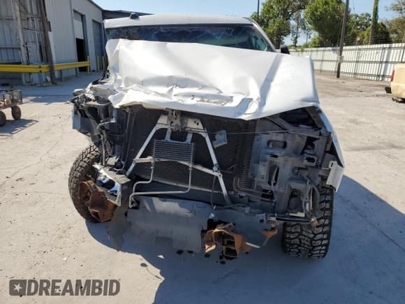 ✅ 2004 Chevrolet Silverado 2500HD LT • VIN: 1GCHC23U94F237271 • Lot: 76339094. Listed on Copart with Not provided. Free auction sales archive from the USA and detailed vehicle history report at DreamBid. Image 5.