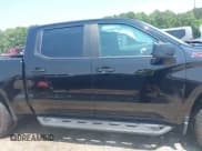 ✅ 2022 Chevrolet Silverado 1500 LT Trail Boss • VIN: 3GCUDFEDXNG683090 • Lot: 42410056. Wystawiony na IAAI z przebiegiem 62 524 mil. Bezpłatny archiwum sprzedaży aukcyjnych z USA i szczegółowy raport historii pojazdu na DreamBid. Zdjęcie 13.