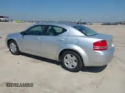 ✅ 2008 Dodge Avenger SE • VIN: 1B3LC46K68N611672 • Лот: 43344463. Опубликован ранее на IAAI с пробегом 287 753 миль. Бесплатный доступ к архиву аукционных продаж из США и подробный отчёт об истории автомобиля на DreamBid. Изображение 3.