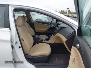 ✅ 2013 Hyundai Sonata GLS • VIN: 5NPEB4AC3DH568395 • Lot: 43452613. Listed on IAAI with 79,658 mi. Free auction sales archive from the USA and detailed vehicle history report at DreamBid. Image 5.