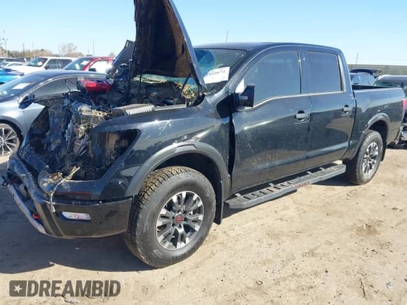 ✅ 2024 Nissan Titan Pro-4X • VIN: 1N6AA1ED9RN113154 • Lot: 41352672. Listed on IAAI with 11,753 mi. Free auction sales archive from the USA and detailed vehicle history report at DreamBid. Image 18.