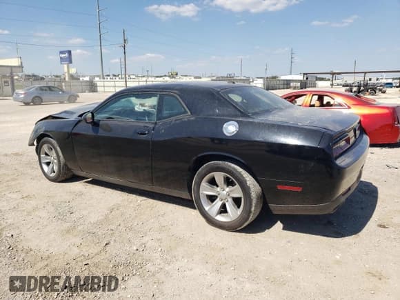 ✅ 2017 Dodge Challenger SXT • VIN: 2C3CDZAG4HH561217 • Lot: 74090864. Wystawiony na Copart z przebiegiem 76 425 mil. Bezpłatny archiwum sprzedaży aukcyjnych z USA i szczegółowy raport historii pojazdu na DreamBid. Zdjęcie 2.