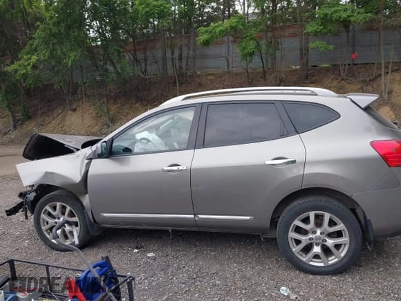 ✅ 2012 Nissan Rogue SV • VIN: JN8AS5MV3CW361715 • Лот: 42412340. Опубликован ранее на IAAI с пробегом 139 916 миль. Бесплатный доступ к архиву аукционных продаж из США и подробный отчёт об истории автомобиля на DreamBid. Изображение 14.