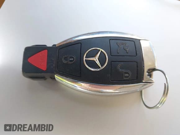 ✅ 2006 Mercedes-Benz CLS 500 • VIN: WDDDJ75X06A037541 • Лот: 42252829. Опубликован ранее на IAAI с пробегом 151 295 миль. Бесплатный доступ к архиву аукционных продаж из США и подробный отчёт об истории автомобиля на DreamBid. Изображение 11.