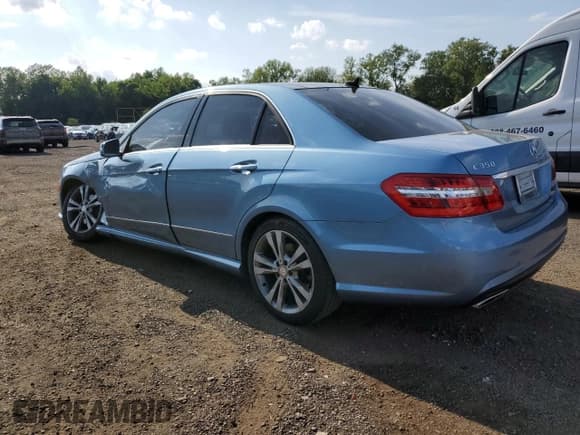 ✅ 2010 Mercedes-Benz E 350 Luxury • VIN: WDDHF5GB1AA056228 • Lot: 65206495. Listed on Copart with 93,901 mi. Free auction sales archive from the USA and detailed vehicle history report at DreamBid. Image 2.