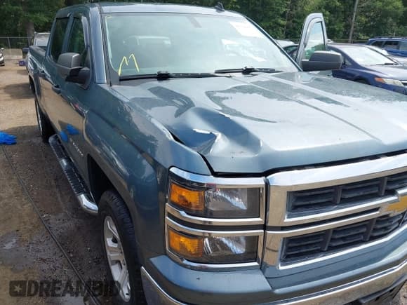 ✅ 2014 Chevrolet Silverado 1500 LT • VIN: 1GCUKREC8EF194980 • Lot: 42734987. Wystawiony na IAAI z przebiegiem 120 295 mil. Bezpłatny archiwum sprzedaży aukcyjnych z USA i szczegółowy raport historii pojazdu na DreamBid. Zdjęcie 6.