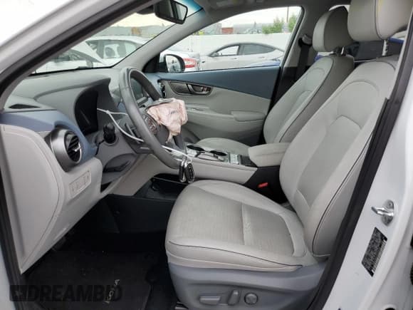 ✅ 2019 Hyundai Kona Limited • VIN: KM8K33AG1KU024229 • Лот: 65085574. Опубликован ранее на Copart с пробегом 19 362 миль. Бесплатный доступ к архиву аукционных продаж из США и подробный отчёт об истории автомобиля на DreamBid. Изображение 7.