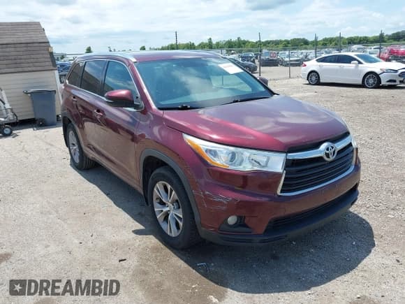 ✅ 2014 Toyota Highlander XLE • VIN: 5TDJKRFH0ES004585 • Lot: 42618896. Listed on IAAI with 208,301 mi. Free auction sales archive from the USA and detailed vehicle history report at DreamBid. Image 1.