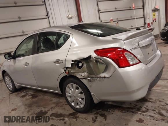 ✅ 2015 Nissan Versa SV • VIN: 3N1CN7AP3FL832756 • Lot: 43743263. Listed on IAAI with 164,466 mi. Free auction sales archive from the USA and detailed vehicle history report at DreamBid. Image 14.