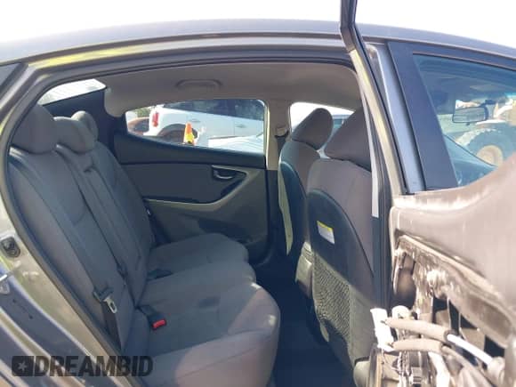 2014 Hyundai Elantra SE z VIN 5NPDH4AE6EH488067, wystawiony jako IAAI lot #43055126 z przebiegiem 104 871 mil mil oraz . Historia ofert i sprzedaży dostępna na DreamBid. Obrazek 8.