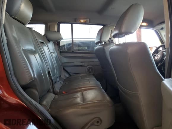 ✅ 2007 Jeep Commander Sport • VIN: 1J8HH48K77C547731 • Лот: 86506225. Опубликован ранее на Copart с пробегом 193 178 миль. Бесплатный доступ к архиву аукционных продаж из США и подробный отчёт об истории автомобиля на DreamBid. Изображение 11.